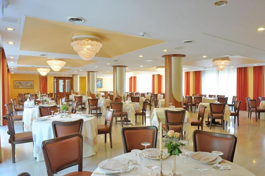Hotel Svevo Gioia Del Colle Eksteriør billede